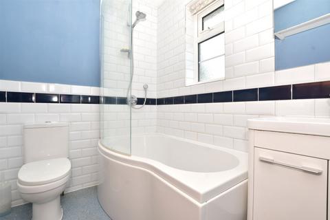 185 Cobham Road, Fetcham, Leatherhead, KT22 9RU
