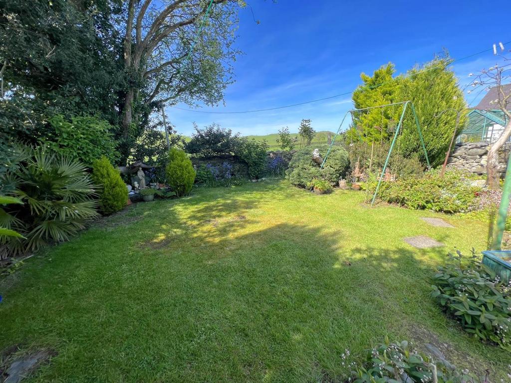 Glynceiro, Dole, Llandre 3 bed detached house for sale £250,000