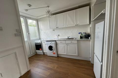 3 bedroom flat to rent, East India Dock Road, Storey House Cottage St,, London, Greater London E14