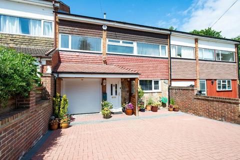 4 bedroom terraced house for sale, Contessa Close, Farnborough Village, Orpington, Kent, BR6 7ER