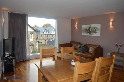 2 bedroom flat to rent, Cemetery Road, Sheffield, South Yorkshire, UK, S11