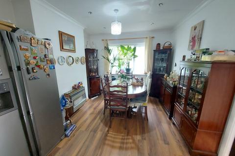 3 bedroom semi-detached house for sale, Park Hill Drive, Bradford, BD8