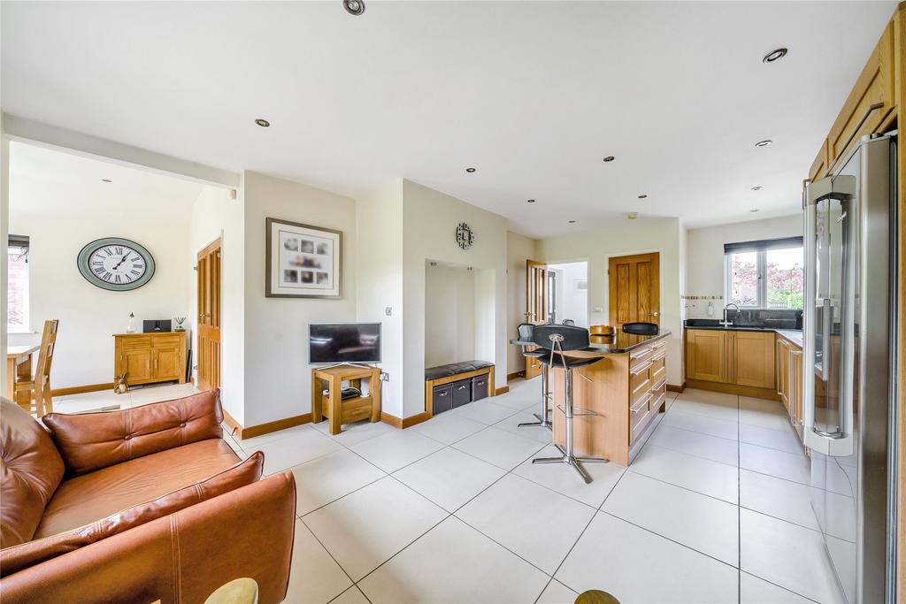 Kitchen/Breakfast