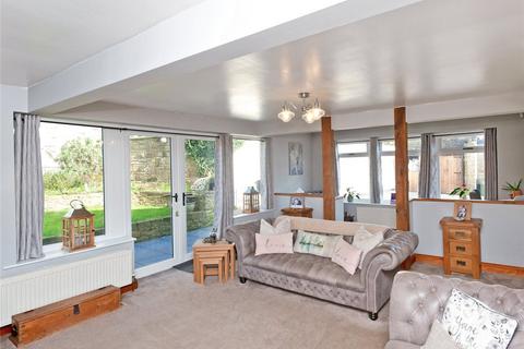 4 bedroom bungalow to rent, Hunsworth Lane, East Bierley, Bradford, West Yorkshire, BD4