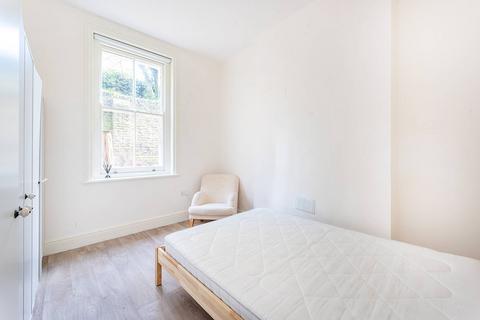 2 bedroom flat to rent, Mornington Avenue, West Kensington, London, W14