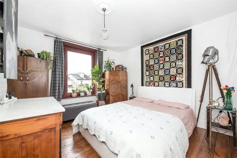 2 bedroom semi-detached house for sale, Whitehorse Lane, London, SE25