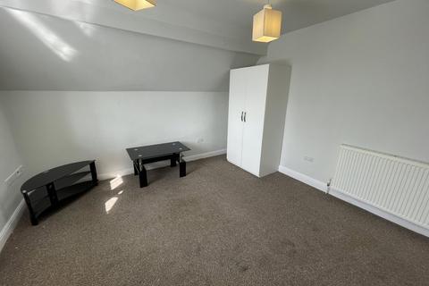 1 bedroom apartment to rent, High Street, Starbeck, Harrogate, HG2