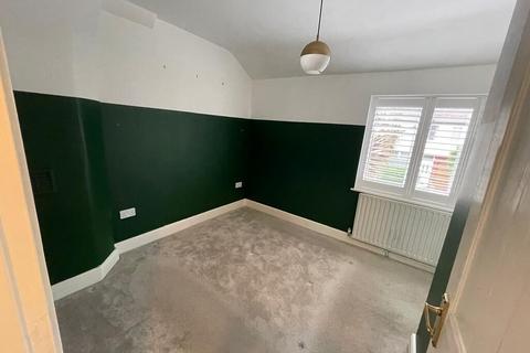 2 bedroom terraced house to rent, Derinton RdLondon SW17 8JB