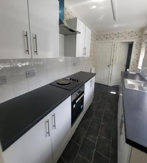 3 bedroom flat to rent, John Williamson Street, South Shields