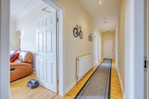 4 bedroom flat for sale, Townhead Terrace, Paisley