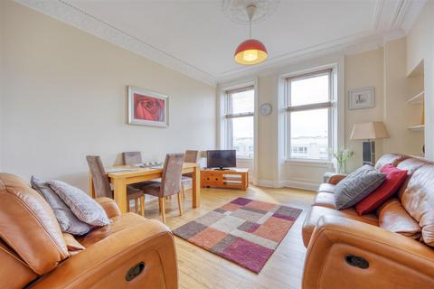 4 bedroom flat for sale, Townhead Terrace, Paisley