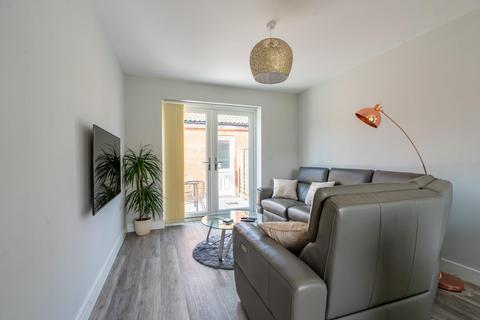 2 bedroom end of terrace house for sale, Kir Crescent, York