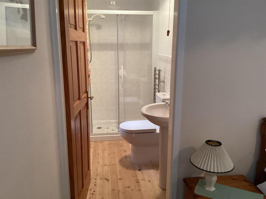 En Suite Shower Room