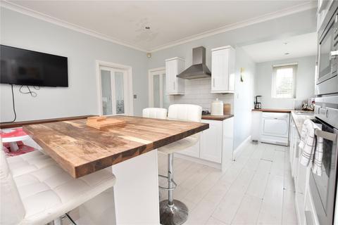6 Broadway, Leeds, LS15 0LX