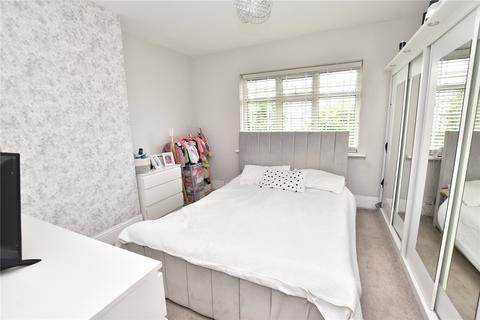 6 Broadway, Leeds, LS15 0LX