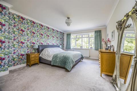 5 bedroom detached house for sale, Havant Road, Portsmouth PO6