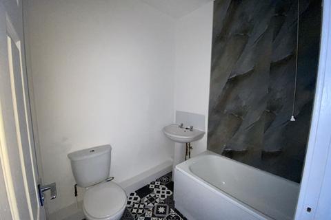 undefined, Liverpool L4