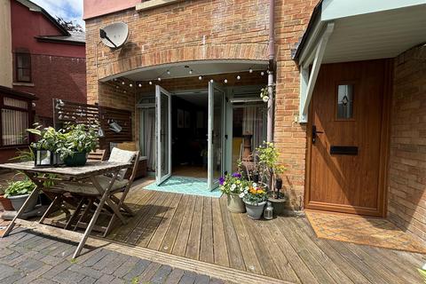 2, Romilly Court Romilly Crescent, Cardiff, CF11 9PE