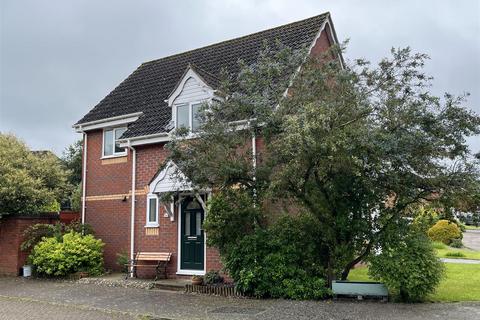 3 bedroom detached house to rent, Marriott Chase, Taverham, Norwich