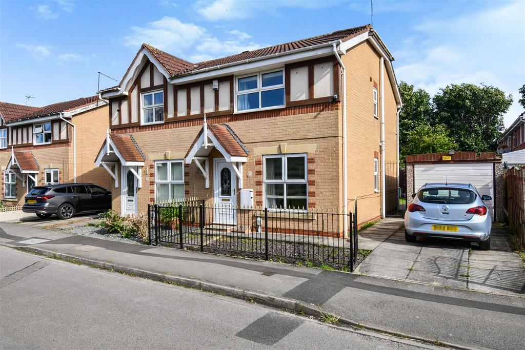 Green Lane, Hessle 3 bed semidetached house for sale £167,500