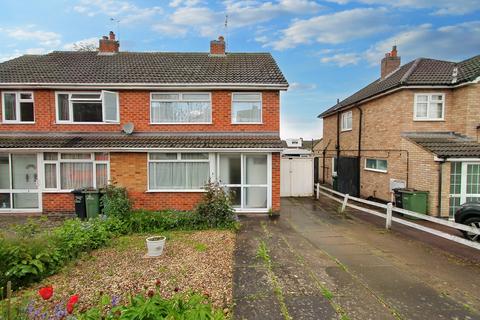 3 bedroom semi-detached house to rent, Fairstone Hill, Oadby, LE2