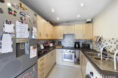 undefined, Hampden Square, Aylesbury HP19