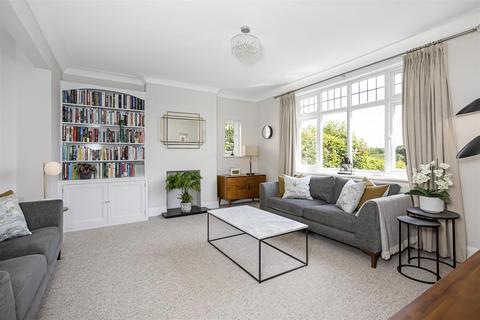 26 Riddlesdown Avenue, Purley, CR8 1JG