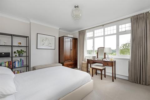 26 Riddlesdown Avenue, Purley, CR8 1JG