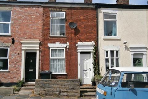 2 bedroom terraced house to rent, Grange Road, Macclesfield