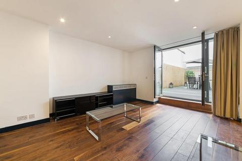 1 bedroom apartment to rent, Newman Street, London W1T