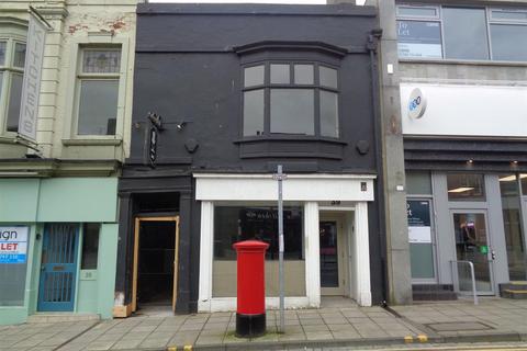 Retail property (high street) to rent, Blackwellgate, Darlington