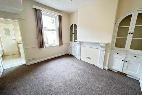 3 bedroom terraced house for sale, Spring Bank, Scarborough