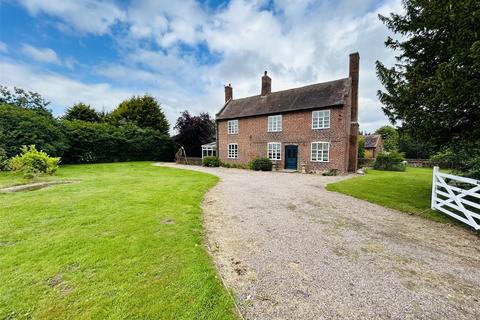 4 bedroom detached house to rent, Upper Aston Farm, Claverley