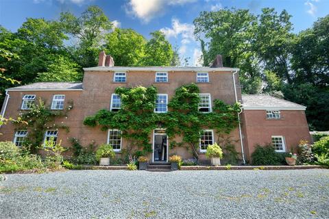 6 bedroom property with land for sale, Fishguard Road, Haverfordwest