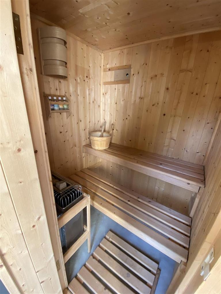 Pontfaen Fach (static) sauna.jpg