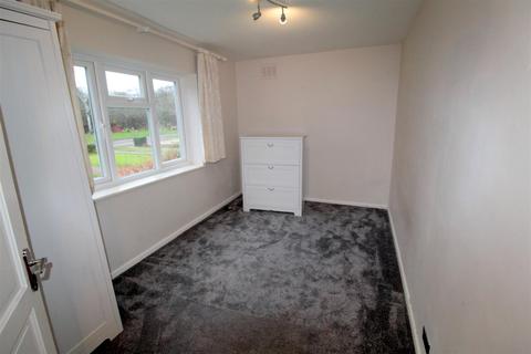 2 bedroom maisonette to rent, Old Lane, Cobham