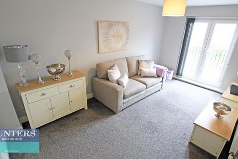 59 Sandhill Close, Bradford, BD8 0DZ
