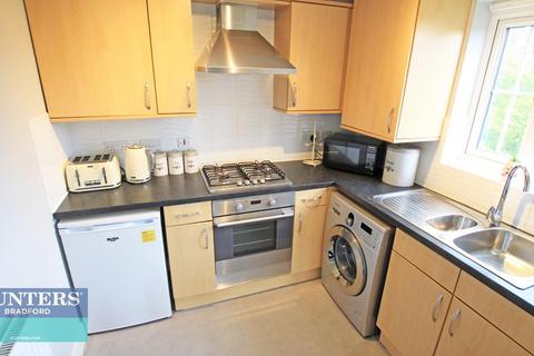 59 Sandhill Close, Bradford, BD8 0DZ