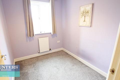 59 Sandhill Close, Bradford, BD8 0DZ
