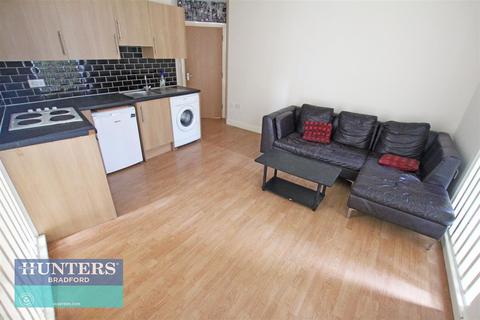 2 bedroom apartment for sale, Georges House, Upper Millergate Town Centre, Bradford, West Yorkshire, BD1 1SX - NG