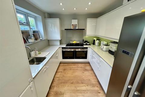 31 Amesbury, Waltham Abbey, EN9 3LH