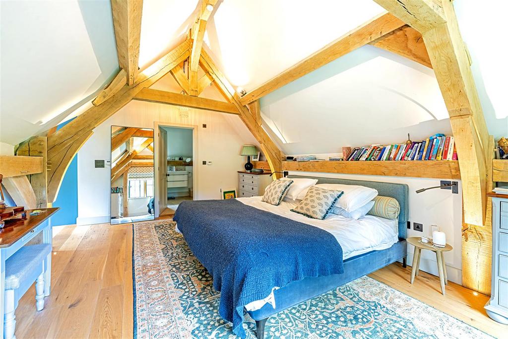 Roundless Cottage, High Button, GU8 6 NR-49.jpg