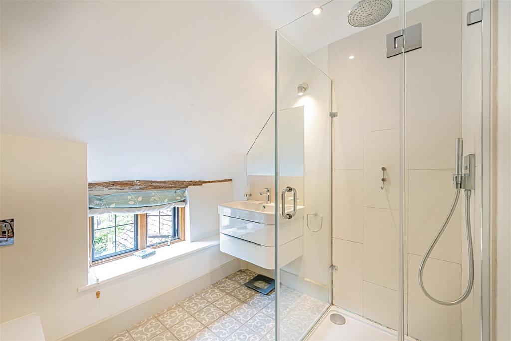 Roundless Cottage, High Button, GU8 6 NR-57.jpg