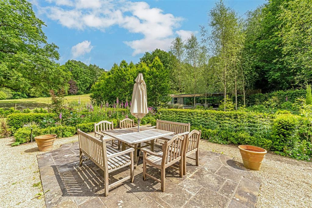 Roundless Cottage, High Button, GU8 6 NR-89.jpg