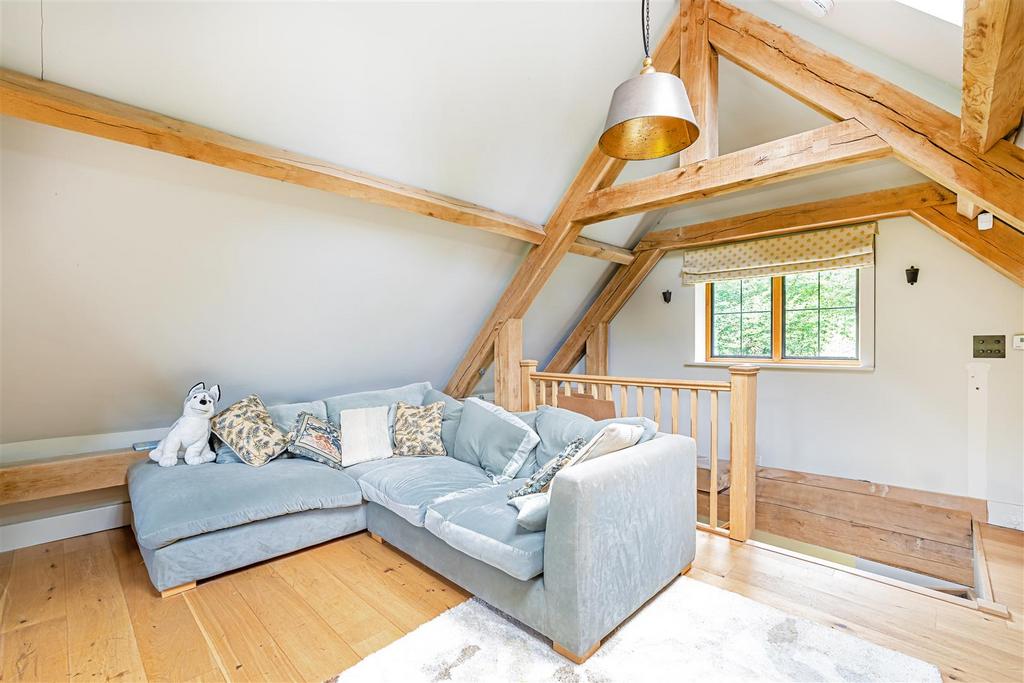 Roundless Cottage, High Button, GU8 6 NR-110.jpg