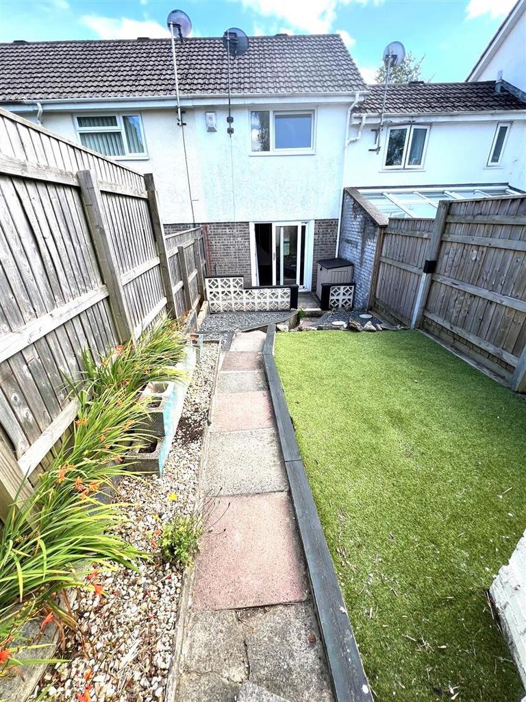 Garden 2.jpg