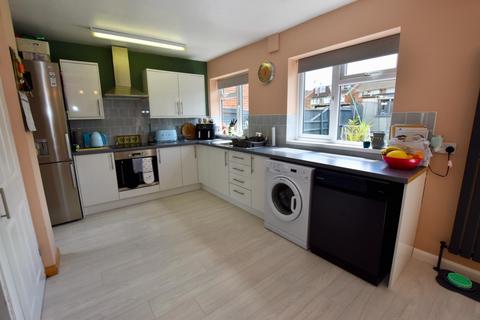 3 bedroom semi-detached house for sale, Stonebury Avenue, Eastern Green, Coventry, CV5 7FW