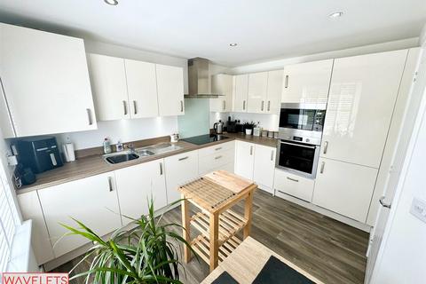 31 Eyam Way, Waverley, Rotherham, S60 8BQ