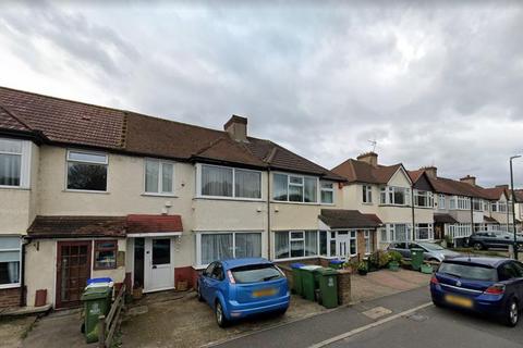 3 bedroom terraced house to rent, Park Mead Sidcup Kent