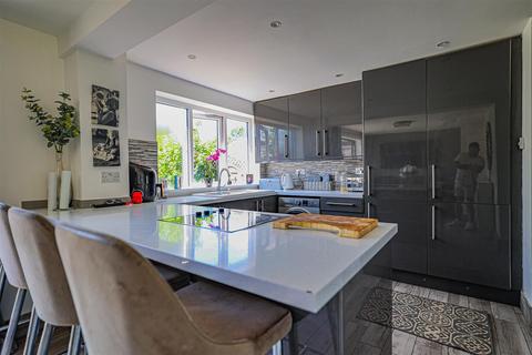 7 Apollo Way, Hemel Hempstead, HP2 5QG